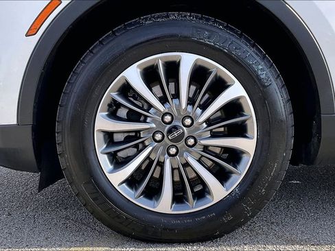 Used 2022 Lincoln Nautilus Reserve w/ Luxury Package FWD image 35