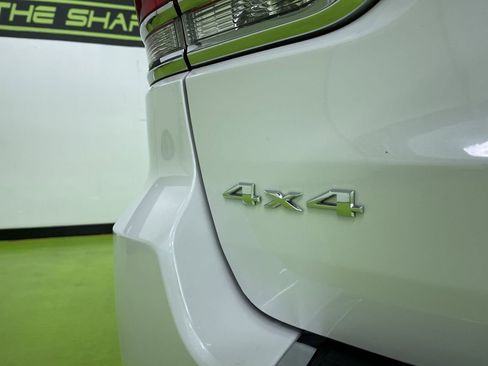 Used 2018 Jeep Grand Cherokee Overland image 13