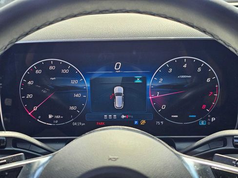 Used 2026 Mercedes-Benz GLC 300 4MATIC image 23