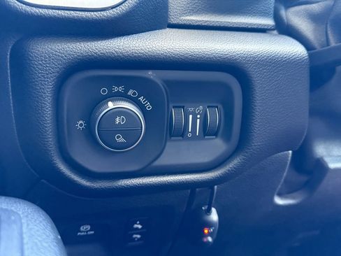 Used 2019 RAM 1500 Big Horn AWD/4WD image 15