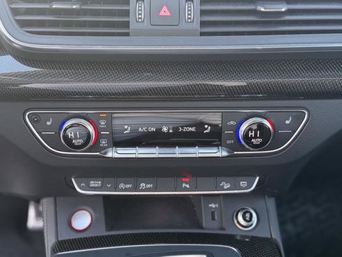 Used 2018 Audi SQ5 Prestige image 26