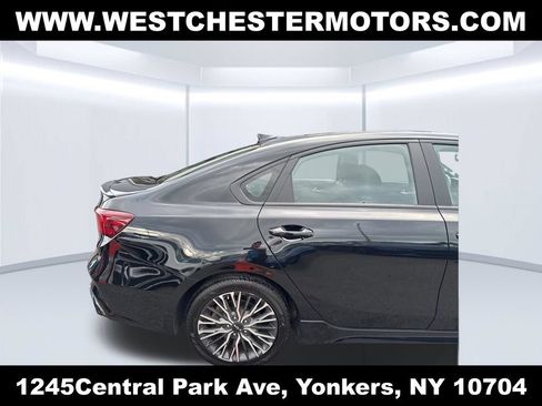 Used 2023 Kia Forte GT-Line w/ GT-Line Premium Package FWD image 11