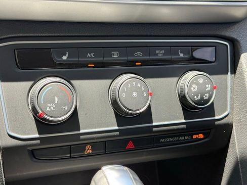 Used 2023 Volkswagen Atlas SE FWD image 24