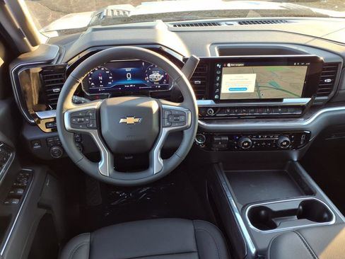 New 2025 Chevrolet Silverado 3500 LTZ w/ LTZ Plus Package AWD/4WD image 15