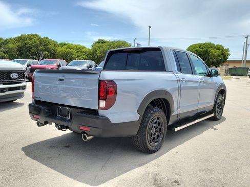 Used 2025 Honda Ridgeline RTL+ image 5