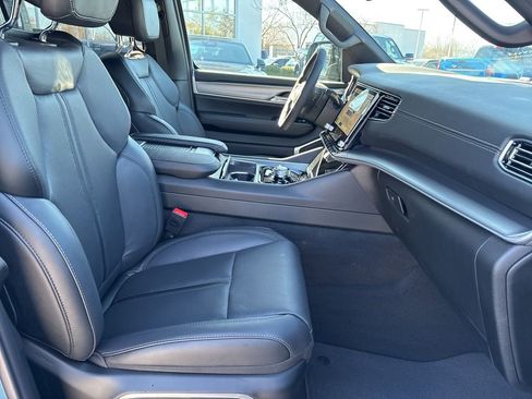 New 2026 Jeep Grand Wagoneer Limited AWD/4WD image 56
