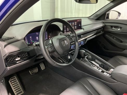 Used 2024 Honda Accord Sport image 17