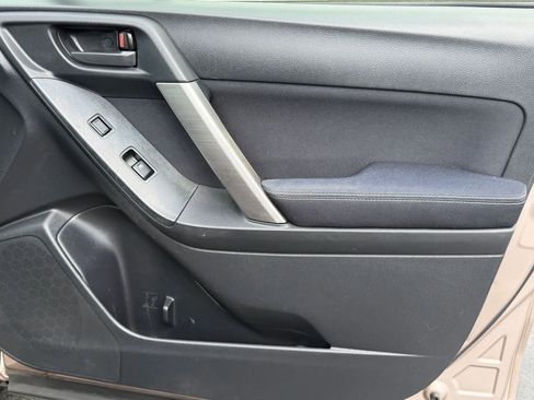 Used 2015 Subaru Forester 2.5i w/ Alloy Wheel Package image 33