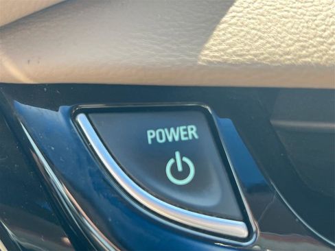 Used 2016 Cadillac ELR image 35