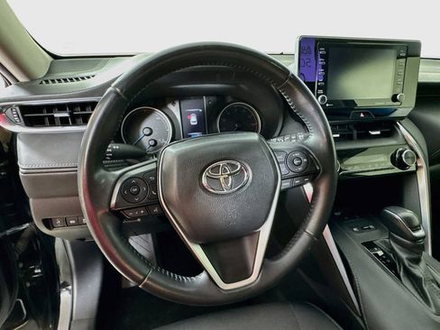 Used 2021 Toyota Venza LE w/ Carpet Mat Package (TMS) AWD/4WD image 11