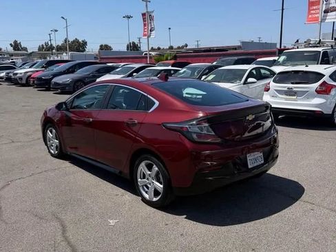 Used 2017 Chevrolet Volt LT FWD image 5