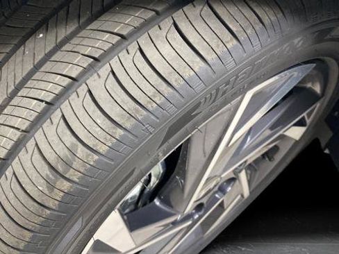 New 2026 Hyundai Elantra Limited image 30