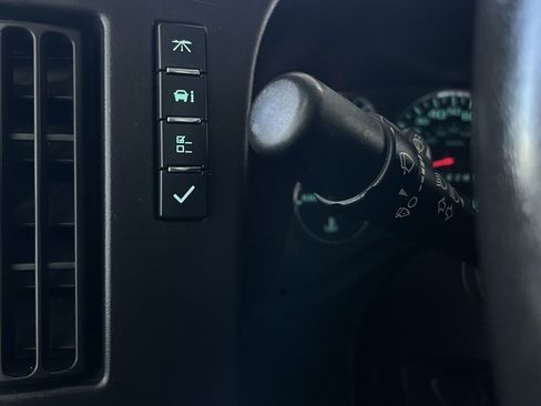 Used 2017 Chevrolet Express 2500 LS image 24