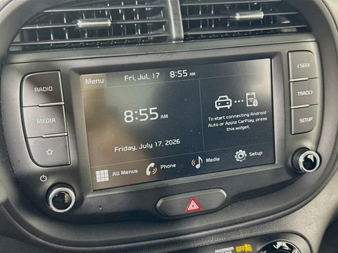 Used 2025 Kia Soul LX w/ LX Technology Package FWD image 25