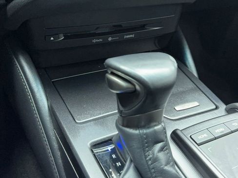 Used 2022 Lexus ES 350 w/ Accessory Package image 28