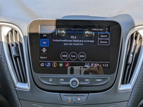 Used 2024 Chevrolet Malibu LT image 16