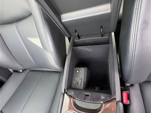 Used 2018 INFINITI Q50 Luxe w/ Essential Package (3.0T Luxe) image 23