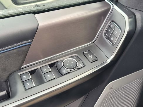 New 2026 Ford F250 Platinum image 38