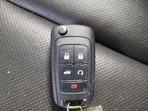 Used 2015 Chevrolet Equinox LTZ image 32