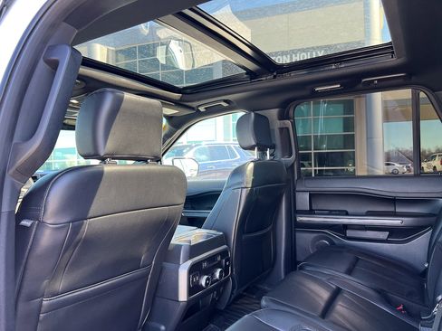 Used 2020 Ford Expedition XLT w/ Equipment Group 202A image 30
