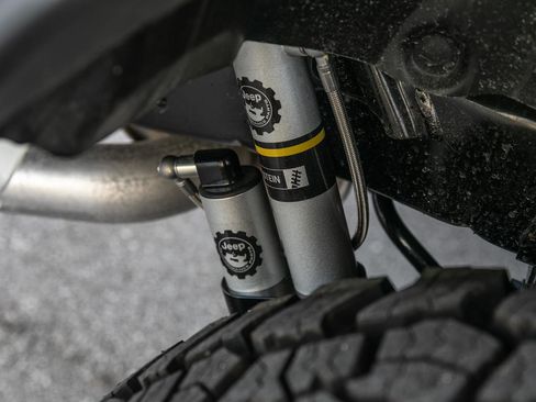 New 2026 Jeep Wrangler Unlimited Rubicon w/ Technology Group image 74