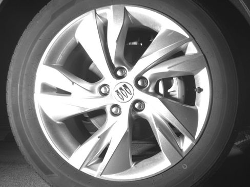 Used 2025 Buick Encore GX Preferred FWD image 13