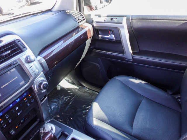 Used 2016 Toyota 4Runner Limited AWD/4WD image 21