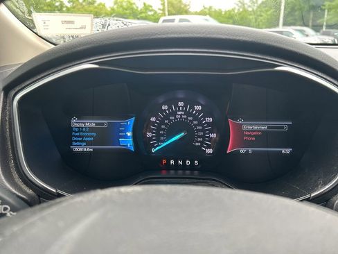 Used 2019 Ford Fusion Titanium AWD/4WD image 3