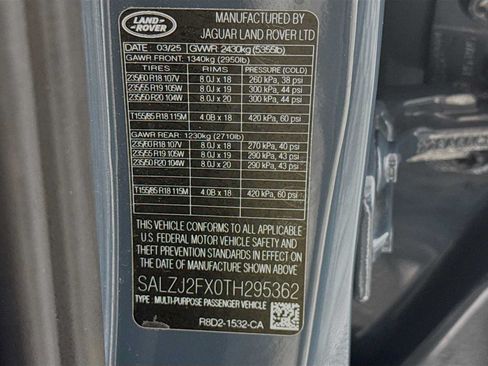 Used 2026 Land Rover Range Rover Evoque S AWD/4WD image 29