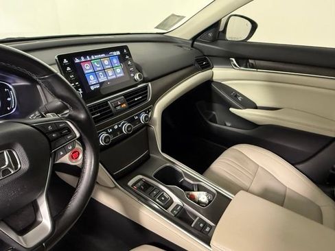 Used 2021 Honda Accord Touring image 26