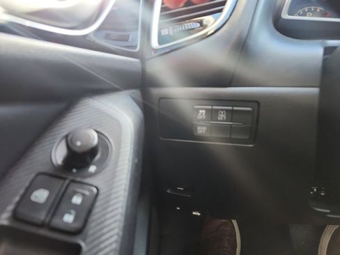 Used 2015 MAZDA MAZDA3 i Grand Touring image 22