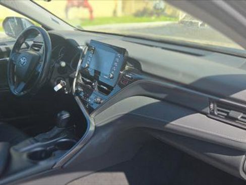 Used 2024 Toyota Camry SE FWD image 19