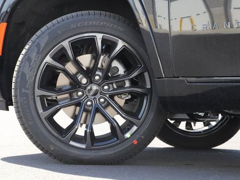 New 2024 Jeep Grand Wagoneer Series II w/ Quick Order Packagew 28T image 3