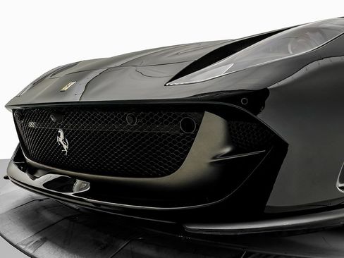 Certified 2022 Ferrari 812 GTS image 19