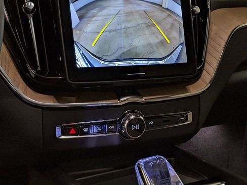 New 2026 Volvo XC60 B5 Plus w/ Protection Package Premier image 18