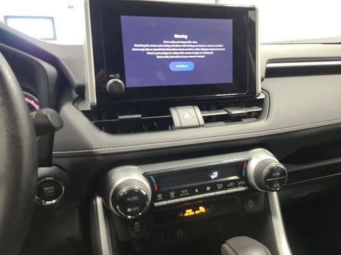 Used 2023 Toyota RAV4 XLE FWD image 29