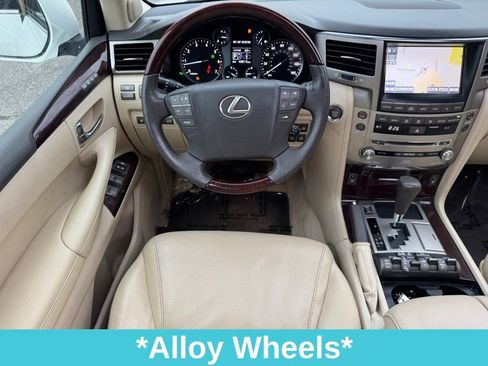 Used 2015 Lexus LX 570 4WD image 23