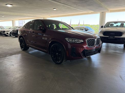Used 2022 BMW X4 xDrive30i w/ M Sport Package 2 image 5
