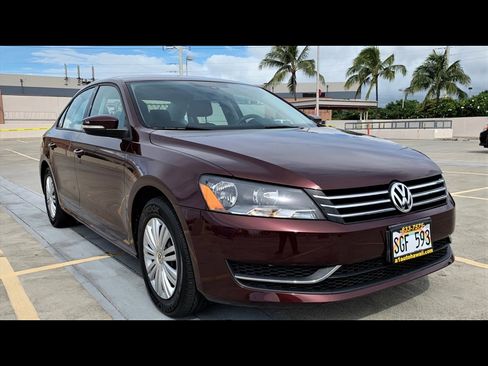Used 2014 Volkswagen Passat 1.8T S image 3