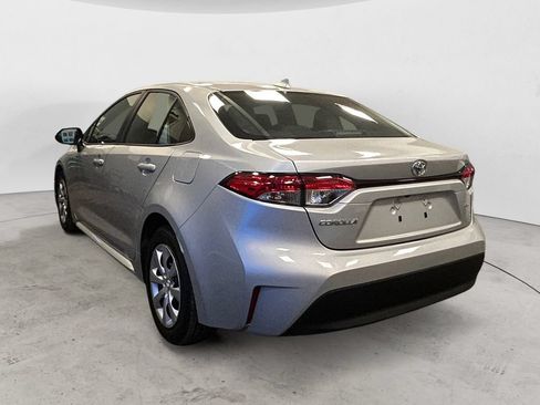 Used 2024 Toyota Corolla LE FWD image 3