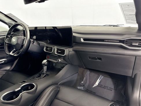 Used 2025 Ford Mustang Premium RWD image 43