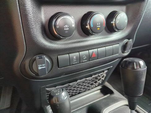 Used 2017 Jeep Wrangler Unlimited Sport image 23