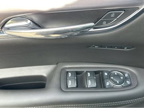 Certified 2024 Cadillac XT6 Luxury FWD image 35