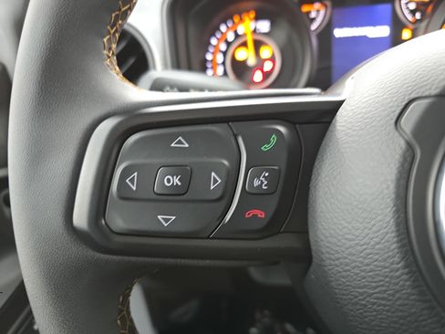 Used 2024 Jeep Wrangler Sport S image 16