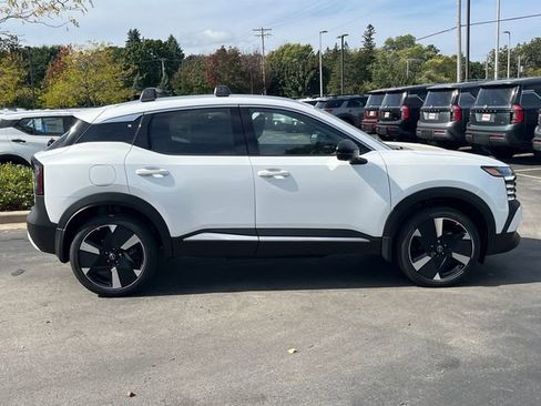 New 2026 Nissan Kicks SR w/ Cold Weather Package AWD/4WD image 6