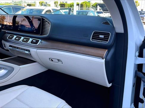 Used 2024 Mercedes-Benz GLE 350 4MATIC image 18