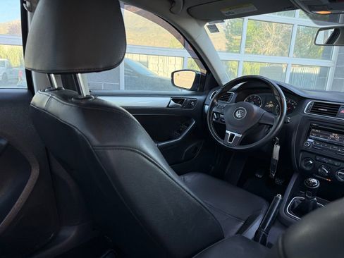 Used 2014 Volkswagen Jetta SE FWD image 37