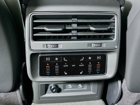 New 2026 Audi Q8 Premium Plus image 25