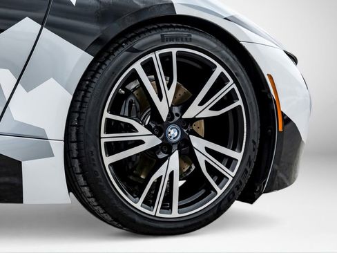 Used 2015 BMW i8 image 48