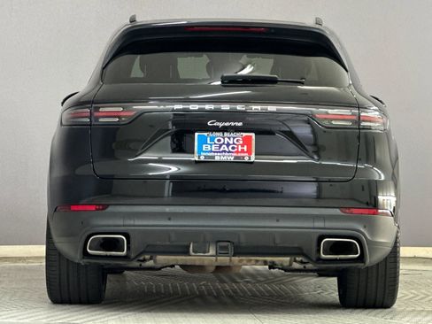 Used 2023 Porsche Cayenne AWD/4WD image 9